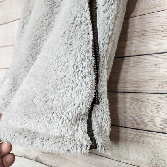 Kuhl Women's Flight Vest Size Small Hooded Soft Cozy Jacket Beige Sherpa Fleece - Picture 4 of 16